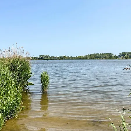 2 Bedroom Cozy In 노르트바이커하우트