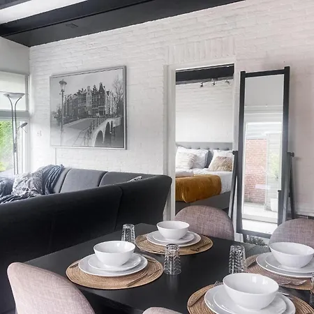 펜션 2 Bedroom Cozy In 노르트바이커하우트