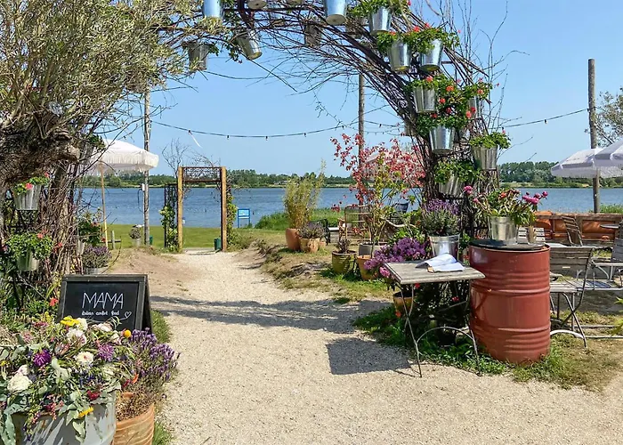 2 Bedroom Cozy In بيت للعطل