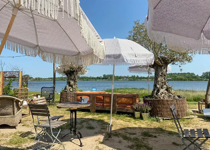 2 Bedroom Cozy In بيت للعطل *