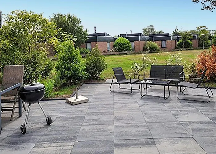 2 Bedroom Cozy In نوردفايكرهاوْت