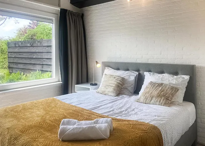 2 Bedroom Cozy In نوردفايكرهاوْت