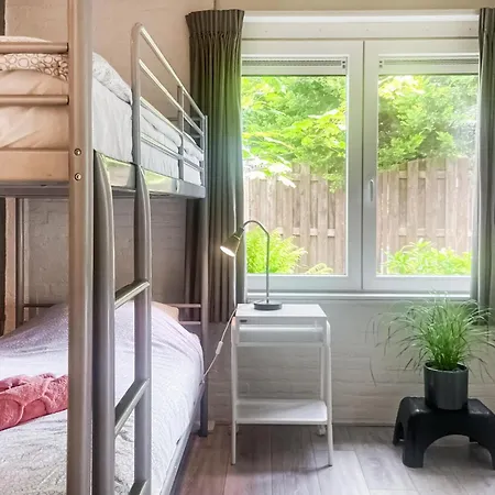 2 Bedroom Cozy In Dom wakacyjny Noordwijkerhout